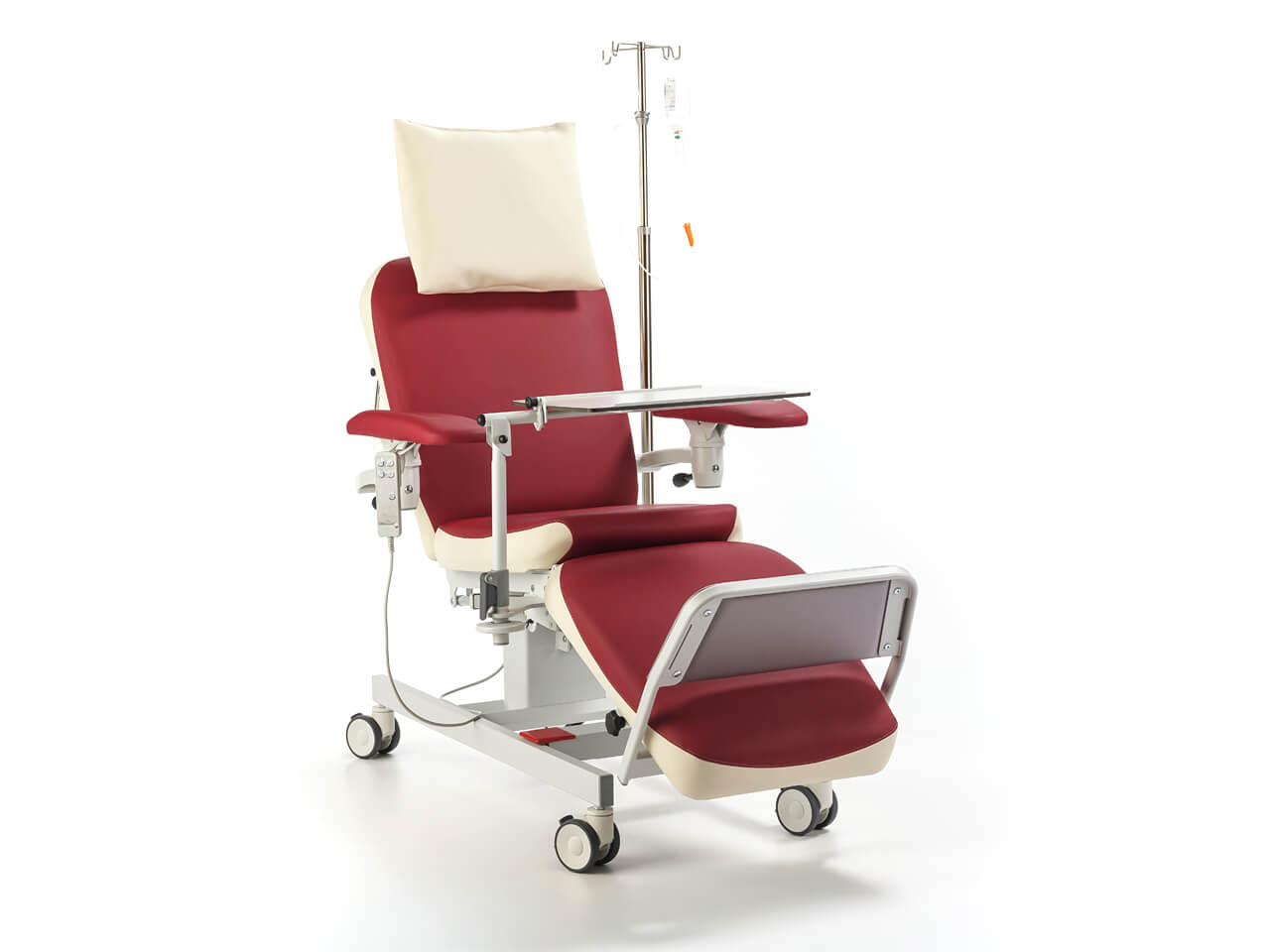 Basic Line 2 Therapy Chair  (Oncology Day Clinics and Infusion and Transfusion Medicine)